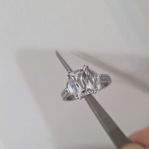 Radiant Silver Women's Ring with Clear Gemstone